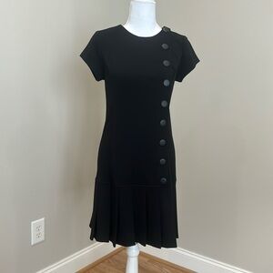 Preppy Black Sheath Dress With Short Sleeves and Button Details​